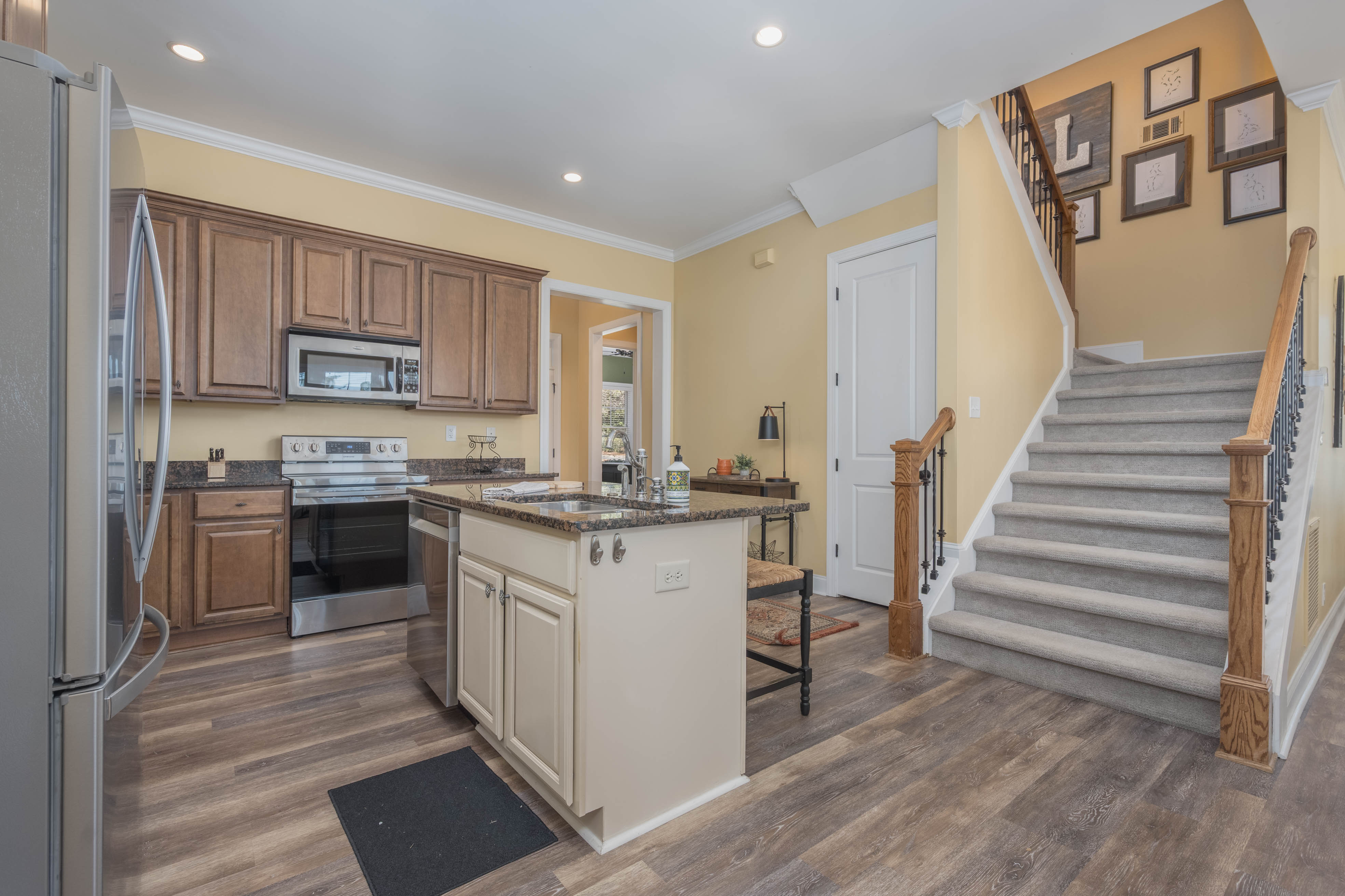 1011 Starboard Drive image 8